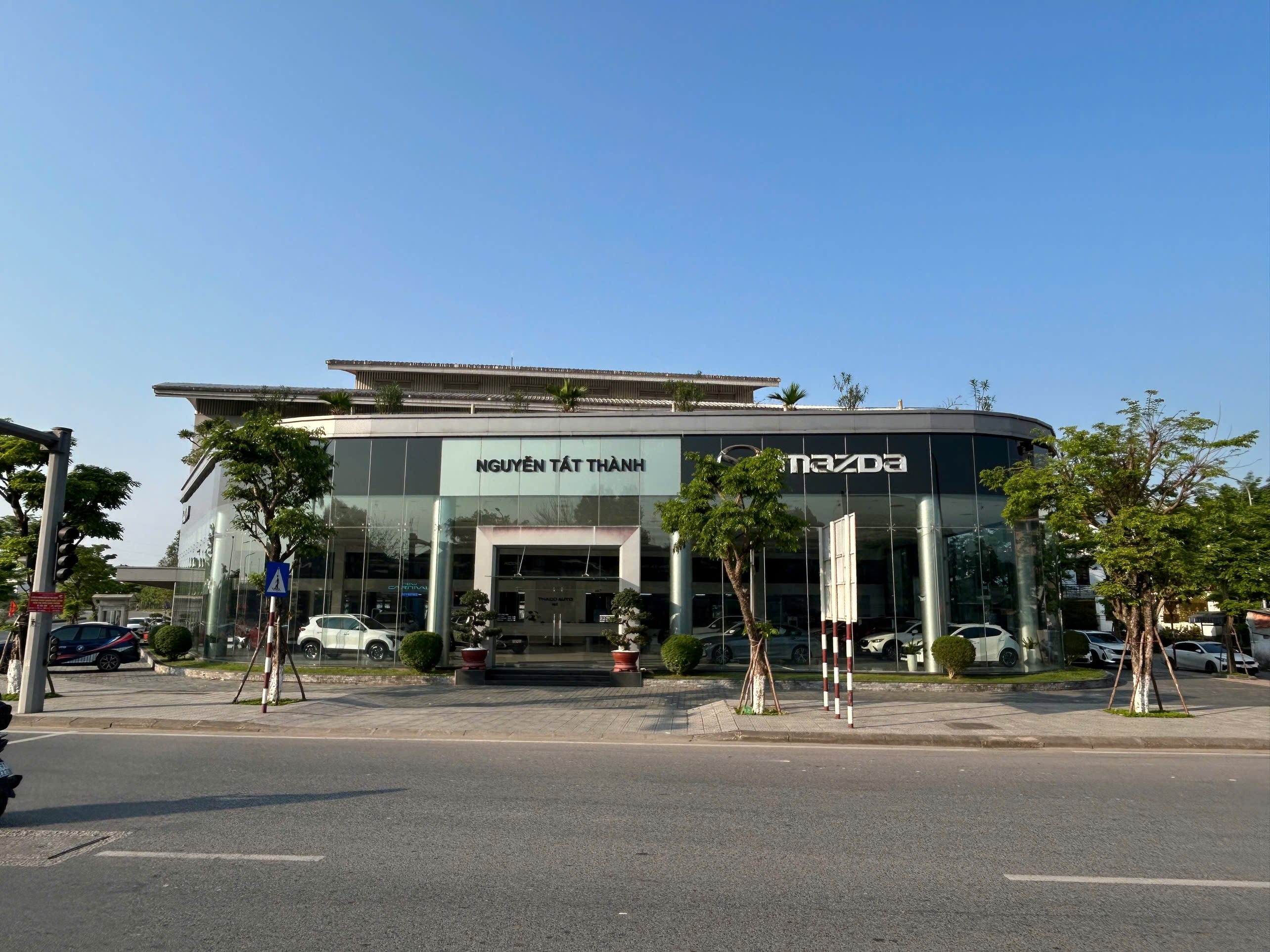 KIA - MAZDA - PEUGEOT NGUYỄN TẤT THÀNH