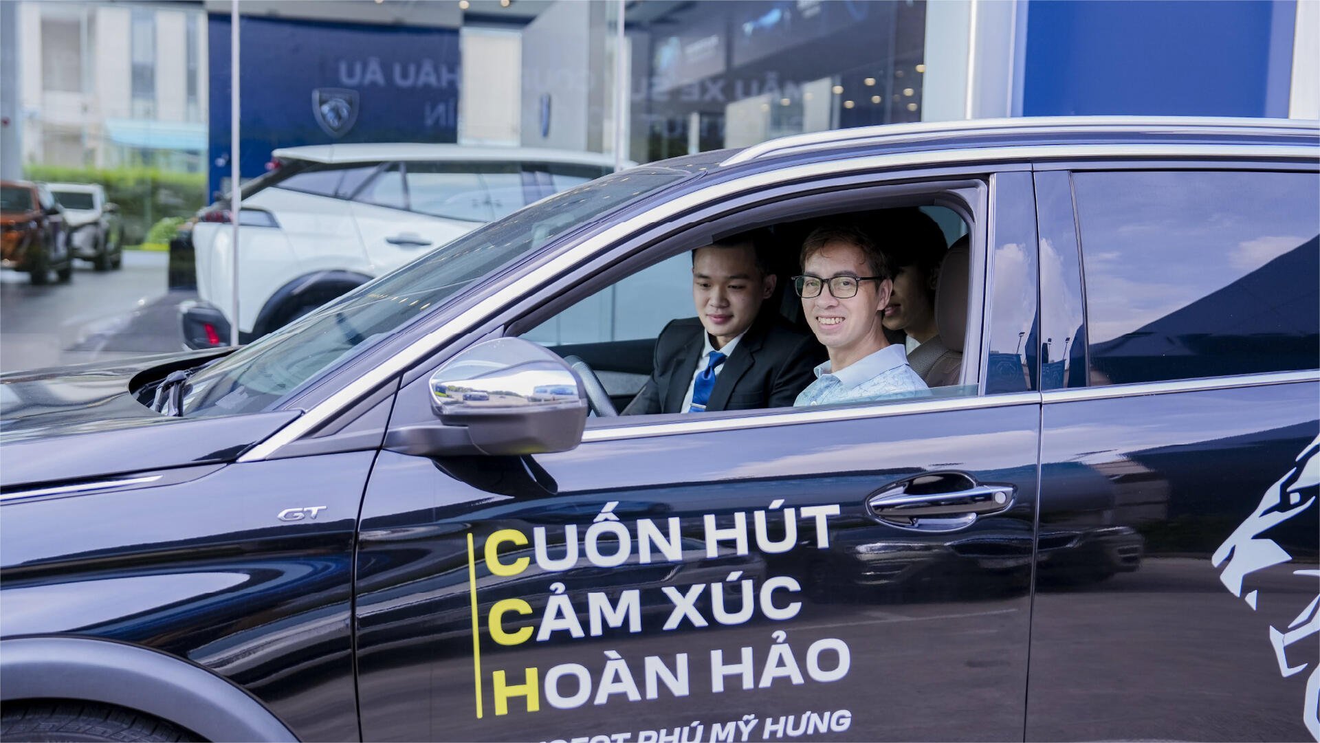 Trải nghiệm lái thử xe tại Peugeot Phú Mỹ Hưng Trải nghiệm lái thử xe tại Peugeot Phú Mỹ Hưng